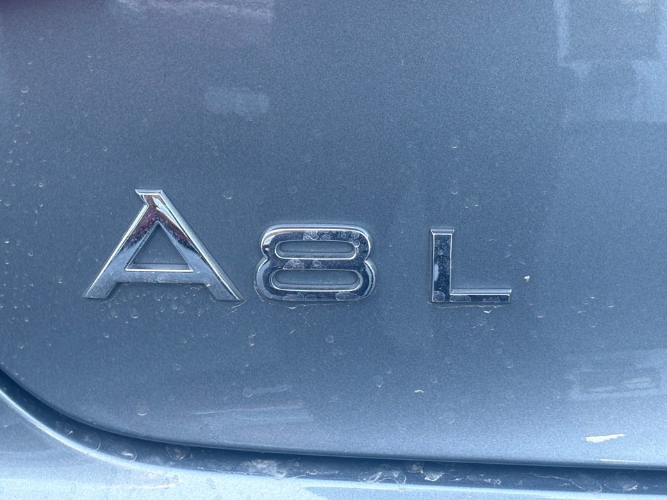 Audi A8 3,0 TDi 258 quattro Tiptr. lang 4d