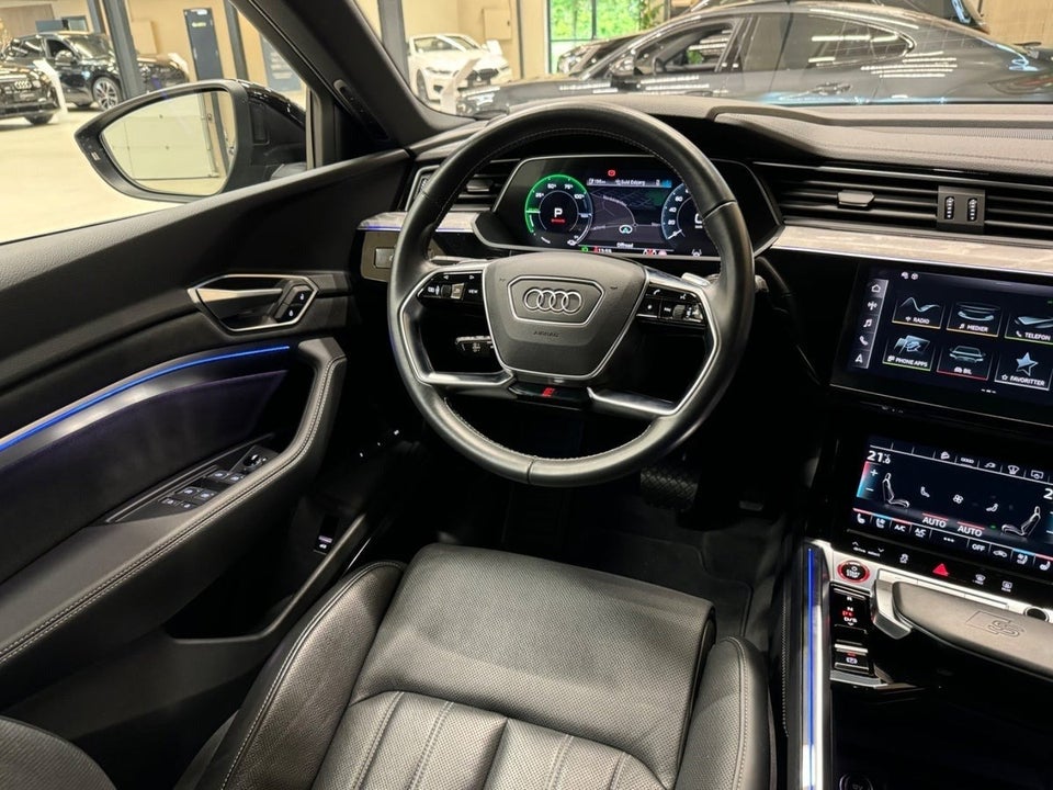 Audi e-tron S quattro 5d