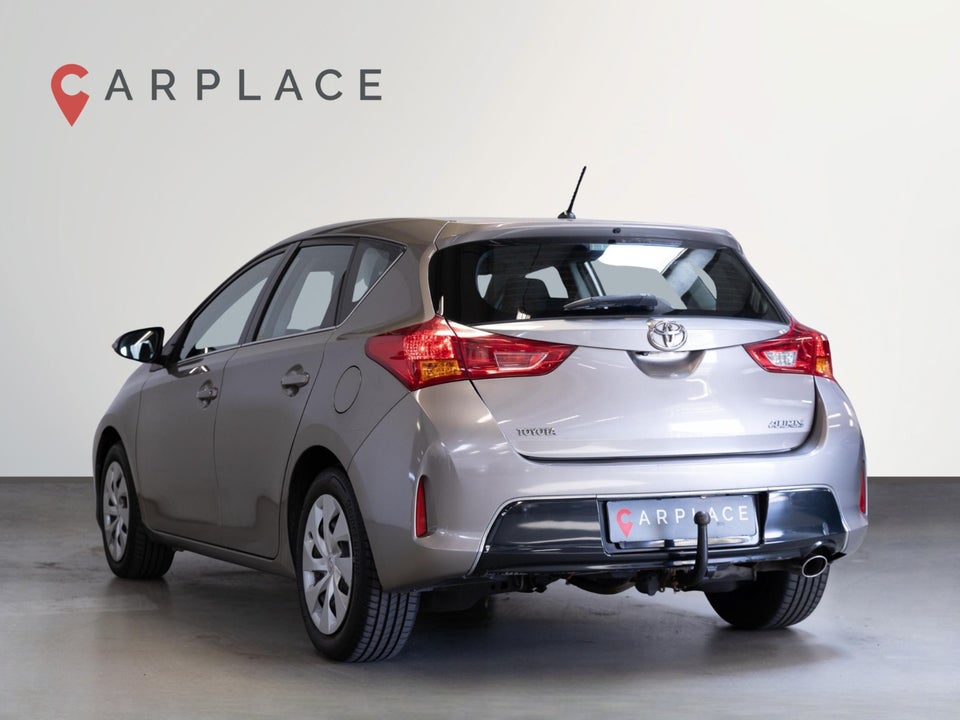 Toyota Auris 1,6 T1+ 5d