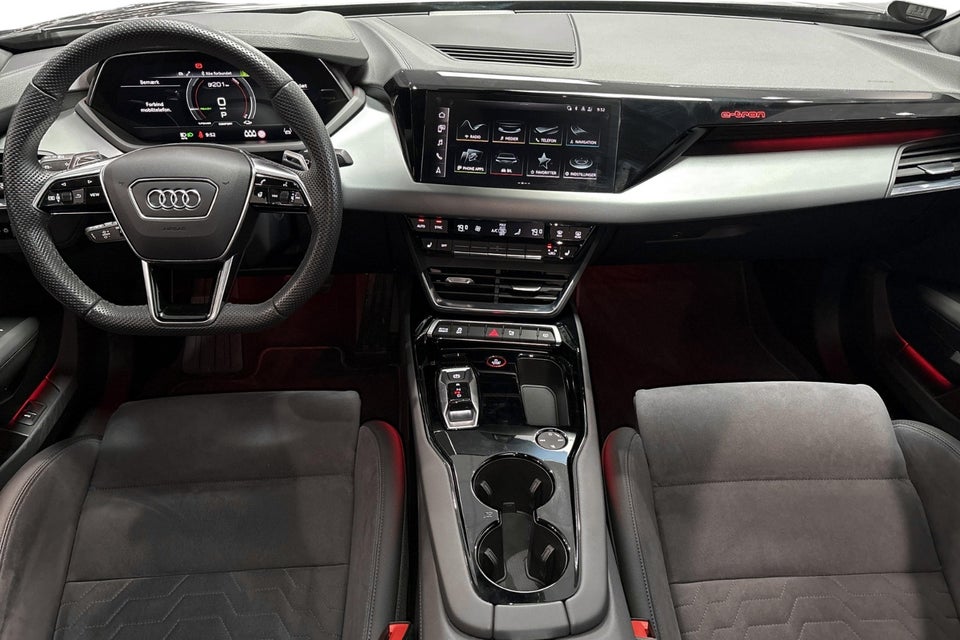 Audi e-tron GT pro quattro 4d