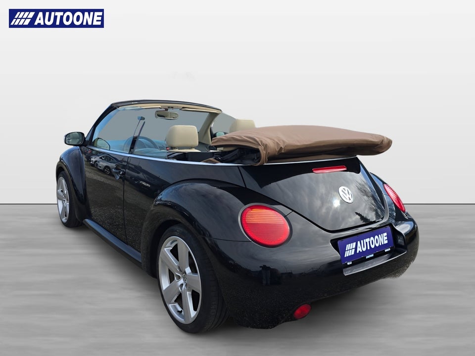 VW New Beetle 1,6 Cabriolet 2d