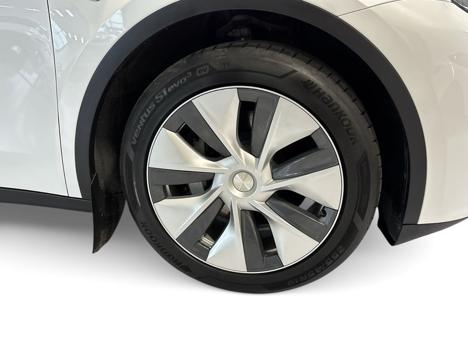 Tesla Model Y RWD 5d