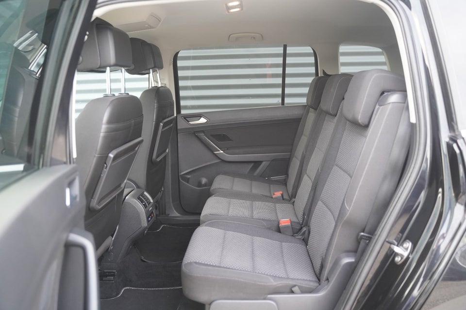 VW Touran 1,6 TDi 115 Comfortline 7prs 5d