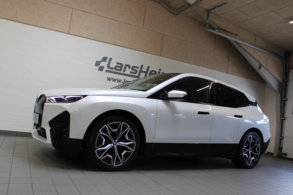 BMW iX xDrive40 Sport 5d