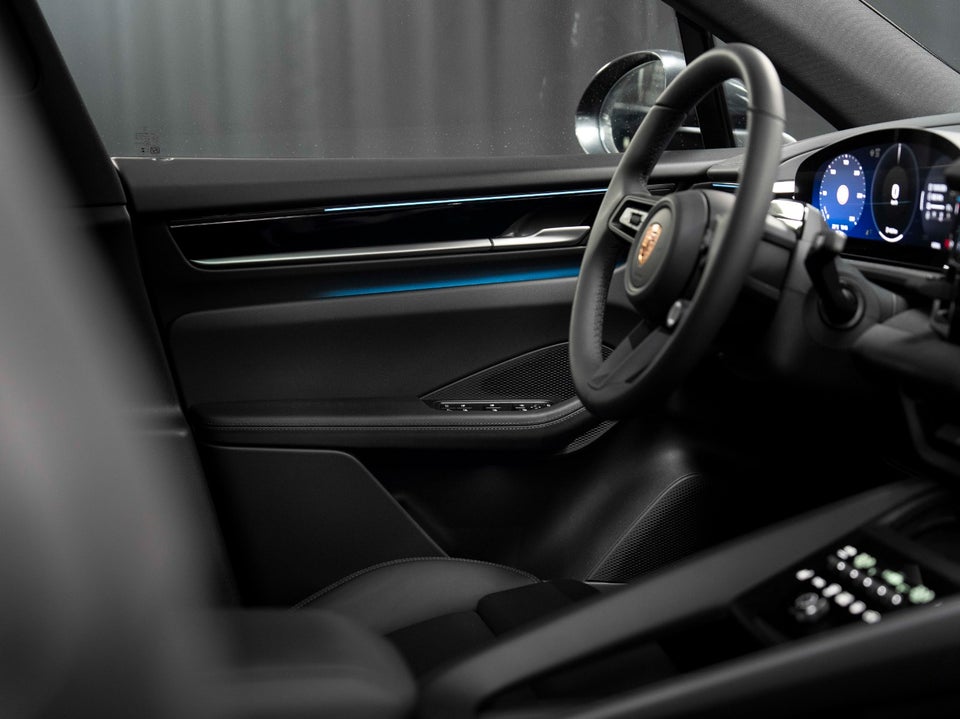 Porsche Macan 5d