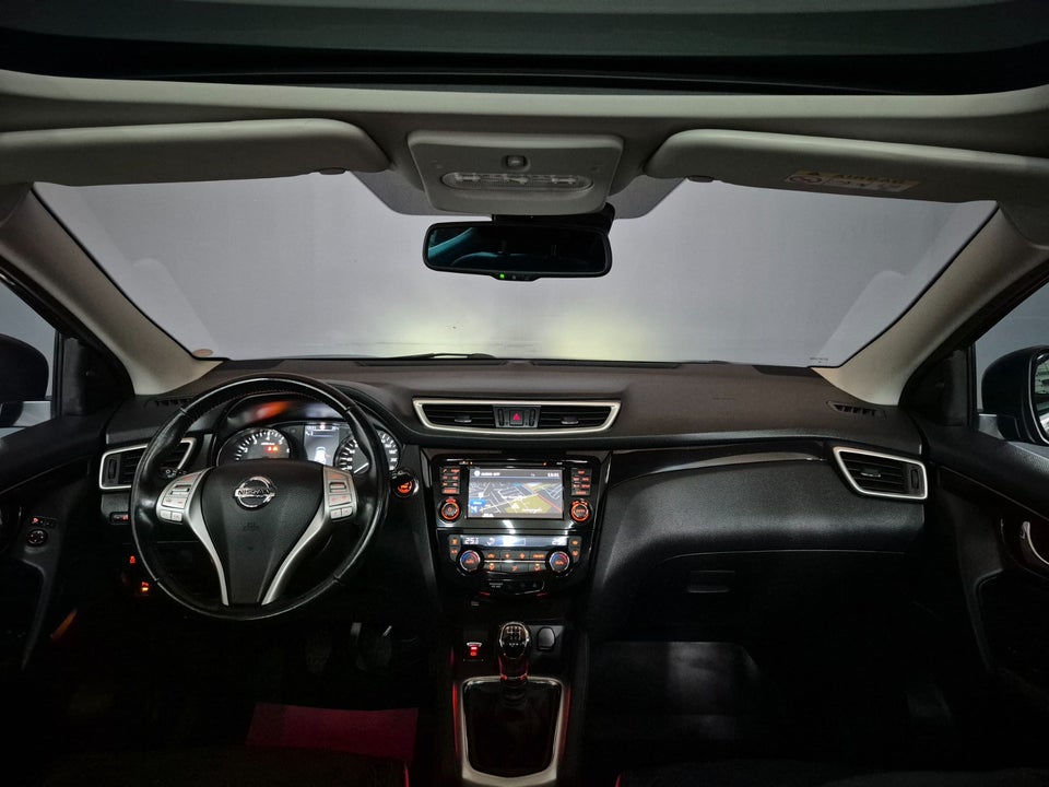 Nissan Qashqai 1,2 Dig-T 115 Tekna 5d