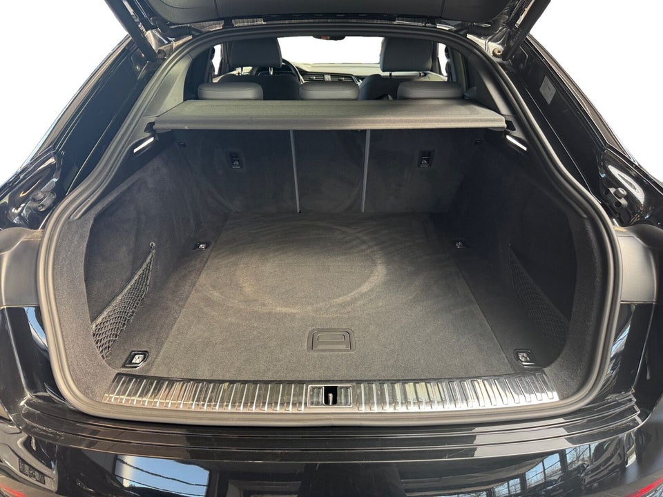 Audi e-tron 55 Advanced Sportback quattro 5d