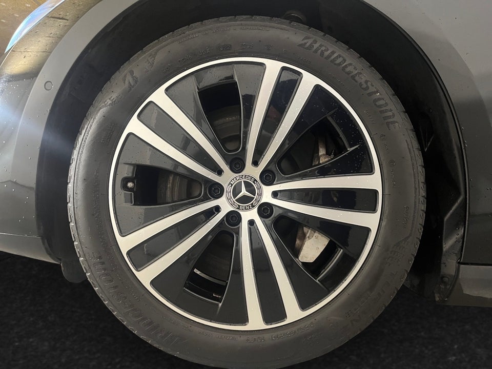 Mercedes EQE350 Avantgarde 4d