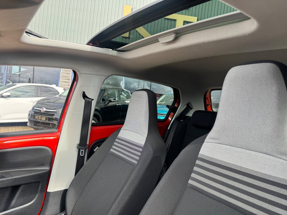 VW Up! 1,0 MPi 60 Move Up! BMT 5d