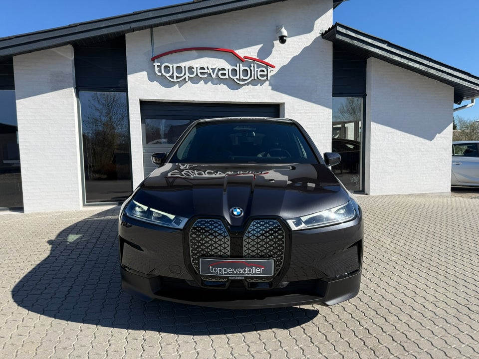 BMW iX xDrive40 Fully Charged 5d