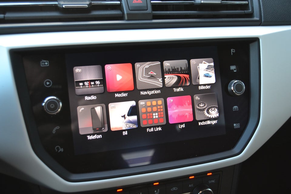 Seat Arona 1,6 TDi 95 Xcellence DSG 5d