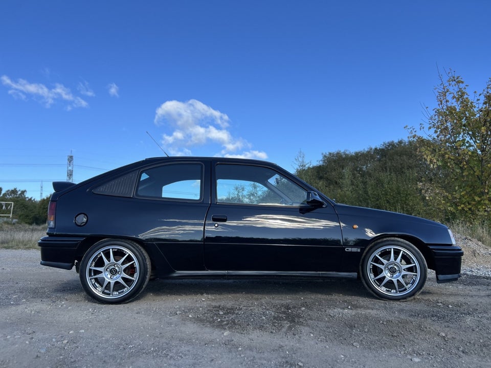 Opel Kadett 1,8 GSi 3d