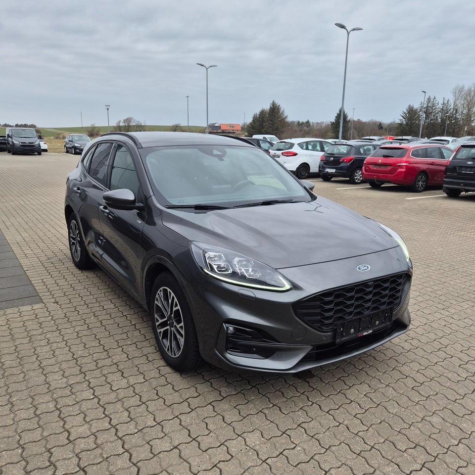 Ford Kuga 2,5 PHEV ST-Line X CVT 5d
