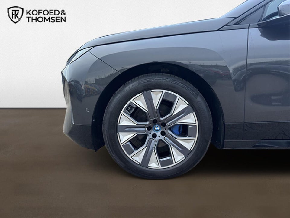 BMW iX xDrive40 5d
