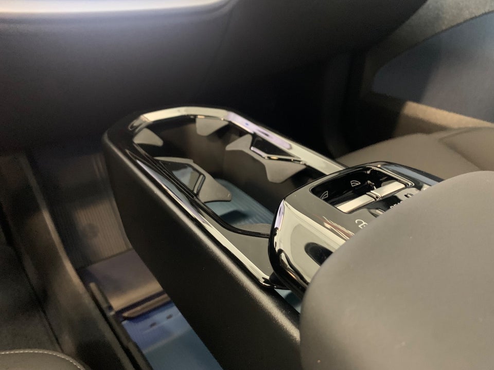 Volvo EX30 Extended Range Plus 5d