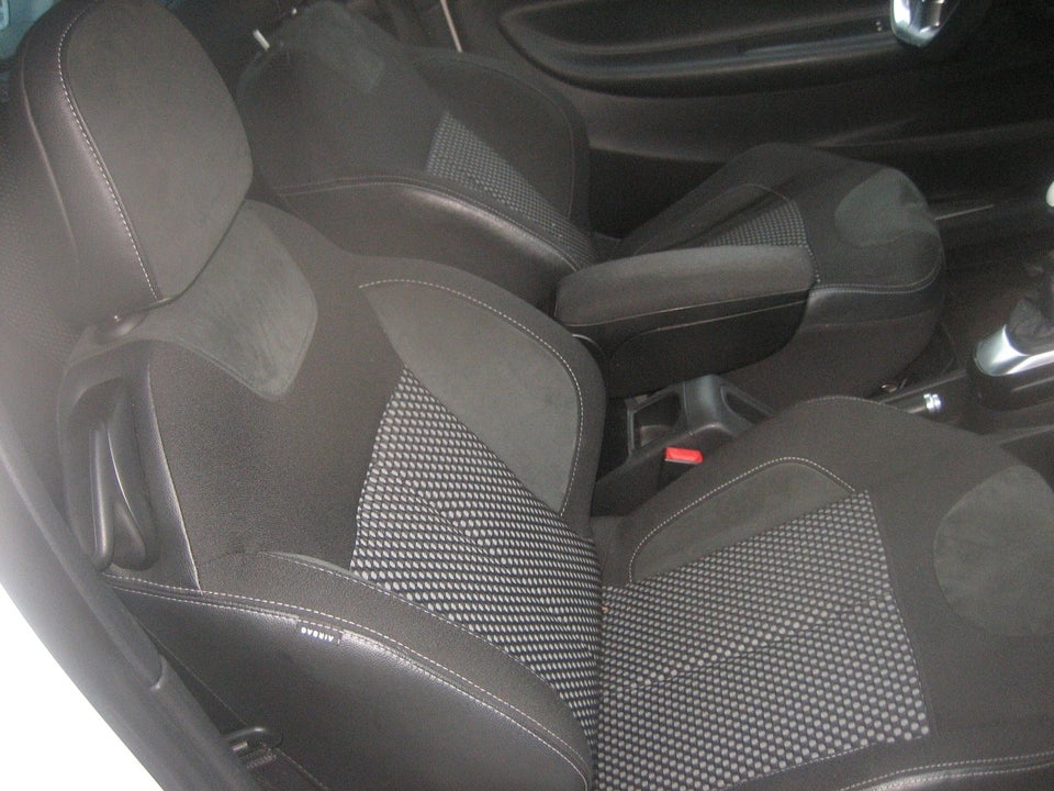 Citroën DS3 1,6 THP 156 Sport 3d