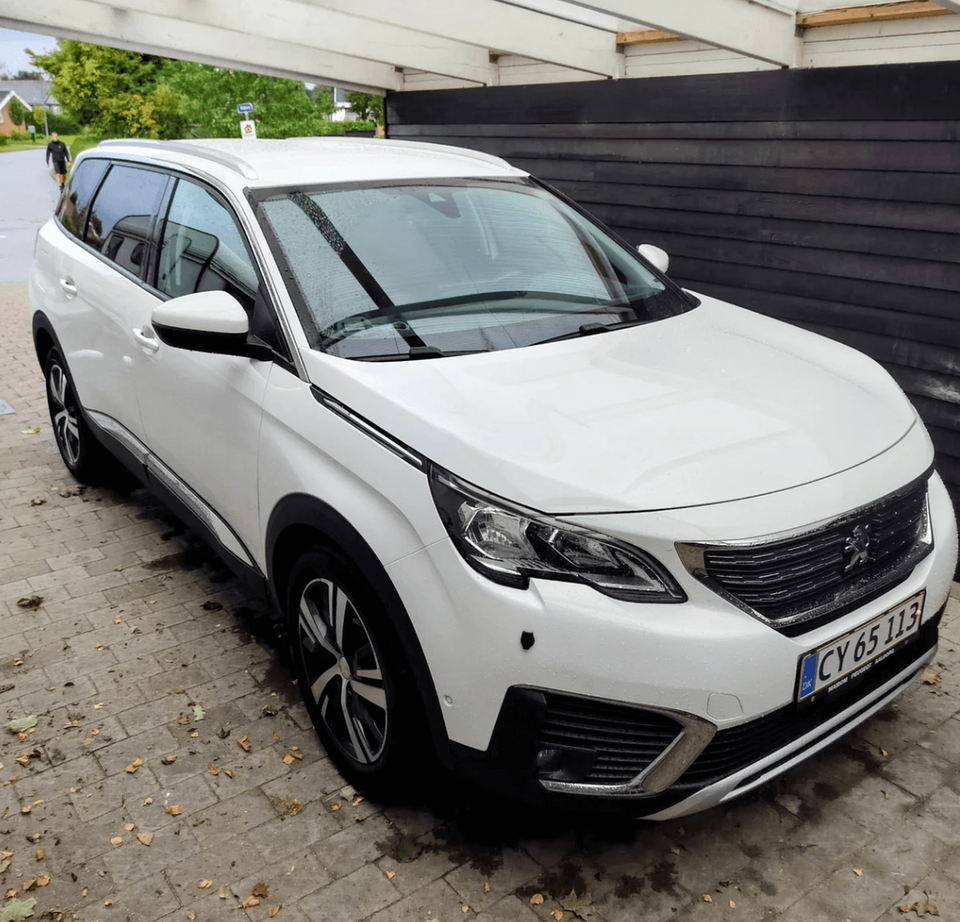 Peugeot 5008 1,2 PureTech 130 Allure EAT8 7prs 5d