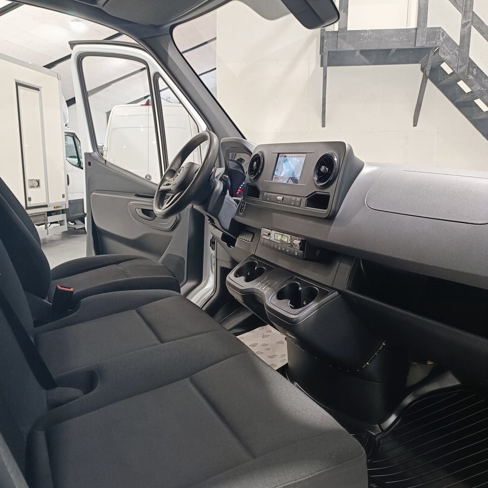 Mercedes Sprinter 317 2,0 CDi A2 Kassevogn aut. RWD