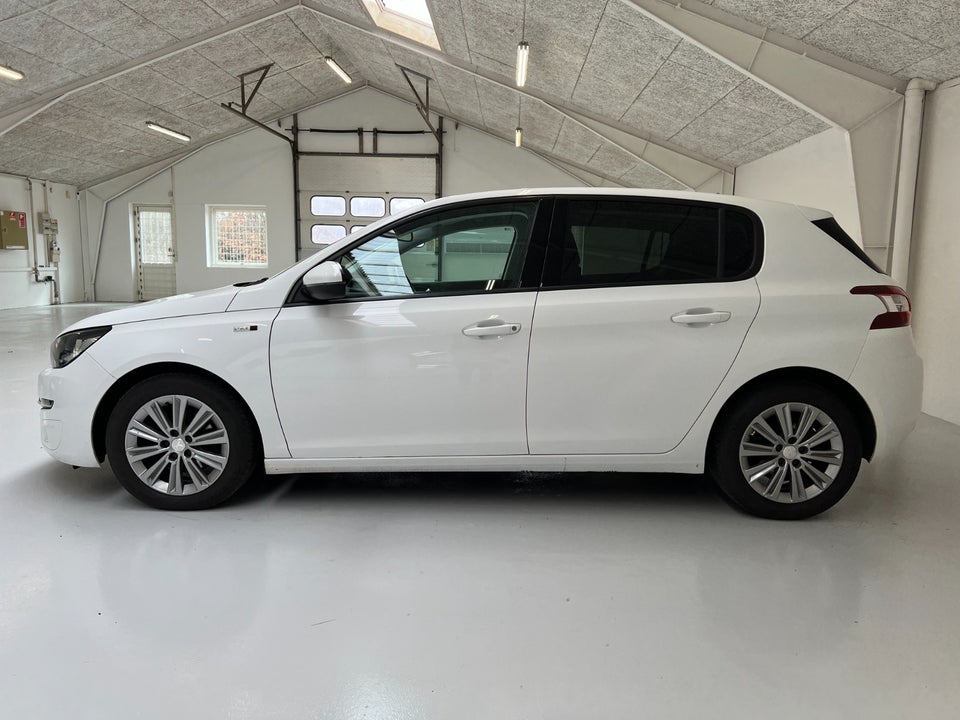 Peugeot 308 1,6 BlueHDi 120 Style 5d