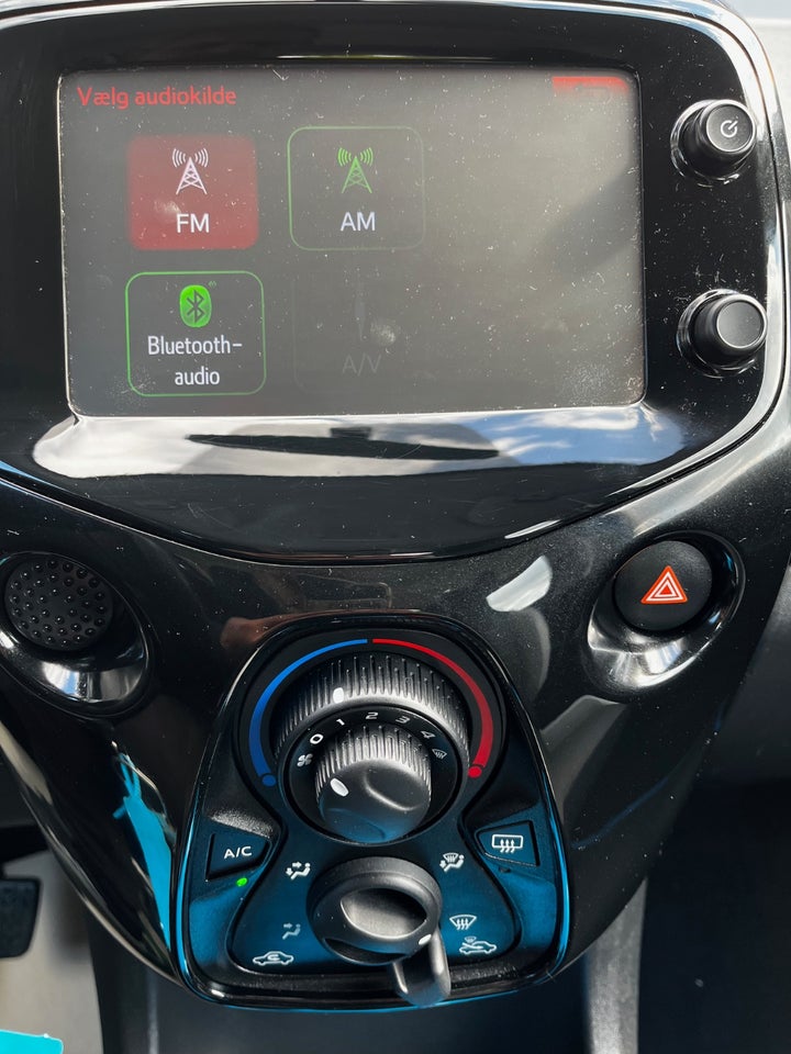 Toyota Aygo 1,0 VVT-i x-clusiv 5d