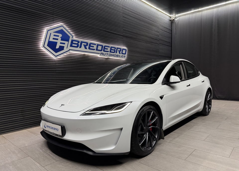 Tesla Model 3 Performance AWD 4d