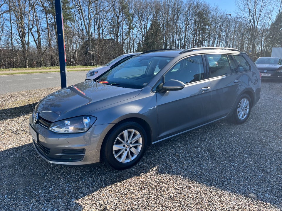 VW Golf VII 1,6 TDi 110 BlueMotion Variant 5d