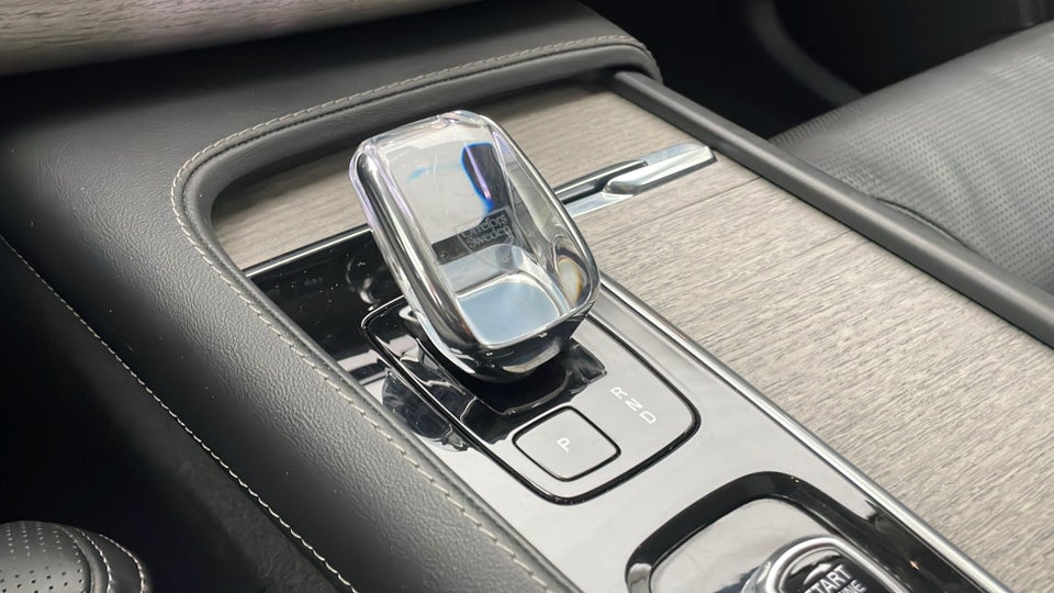 Volvo XC90 2,0 T8 ReCharge Ultimate Bright aut. AWD 7prs 5d