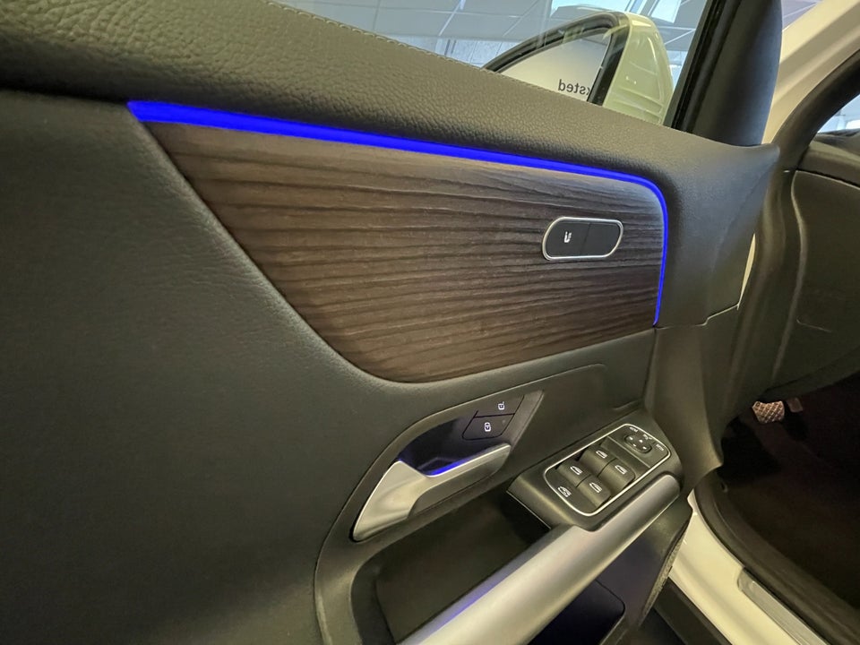 Mercedes EQA350 Progressive Advance Plus 4Matic 5d