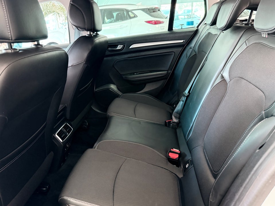 Renault Megane IV 1,6 E-Tech Intens Sport Tourer 5d