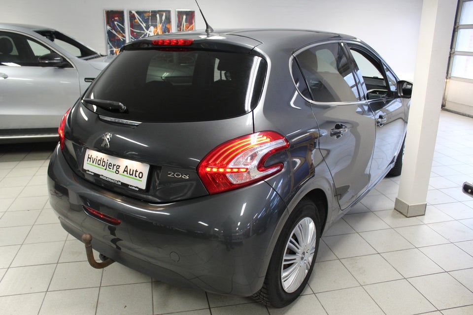 Peugeot 208 1,2 VTi Allure 5d