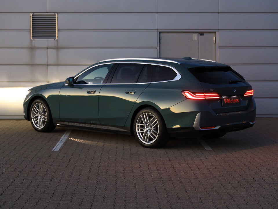 BMW i5 eDrive40 Touring Supercharged 5d