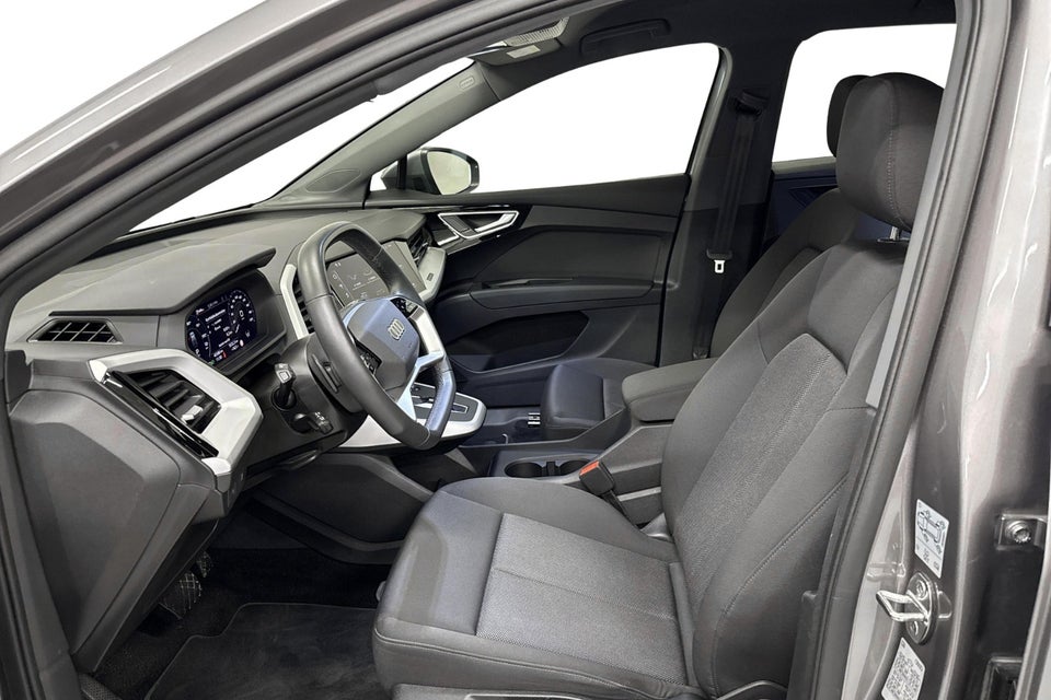 Audi Q4 e-tron 45 Progress 5d