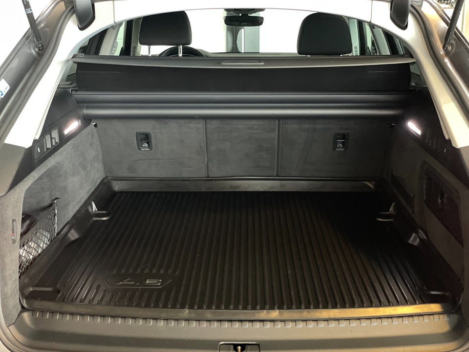 Audi A6 50 TFSi e Sport Prestige Avant quattro S-tr. 5d