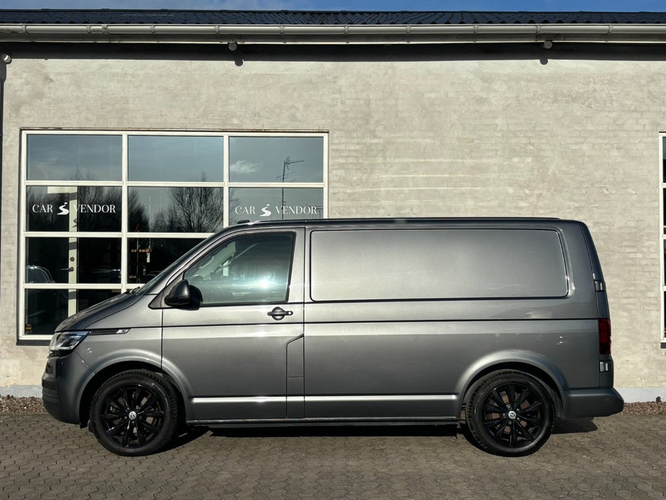 VW Transporter 2,0 TDi 150 Kassevogn DSG 4Motion kort