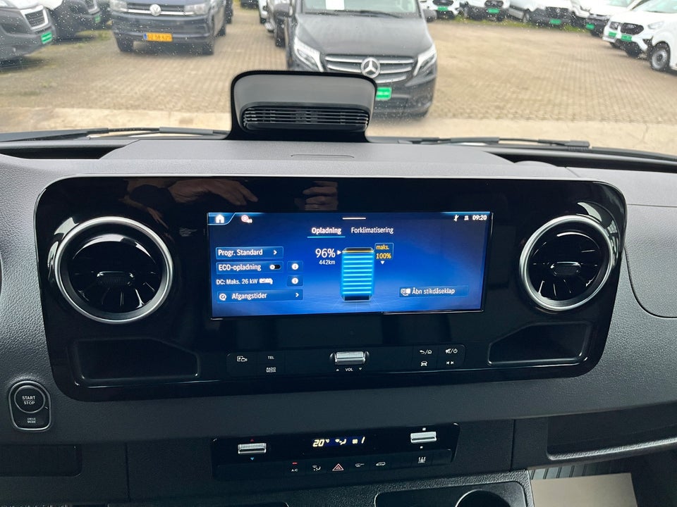Mercedes eSprinter 420 113 A3 Kassevogn SELECT