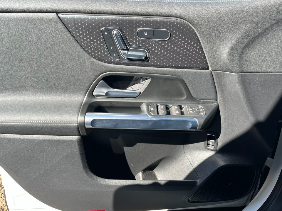 Mercedes EQB250+ Progressive Advance Plus 5d