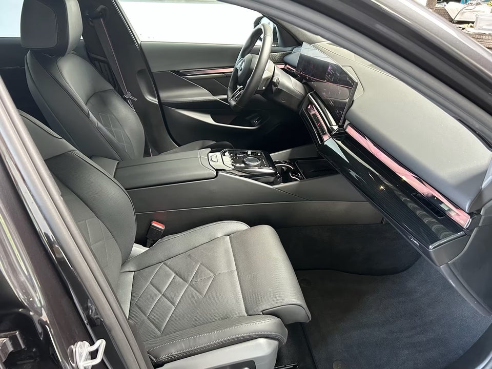 BMW i5 eDrive40 Touring M-Sport Pro 5d