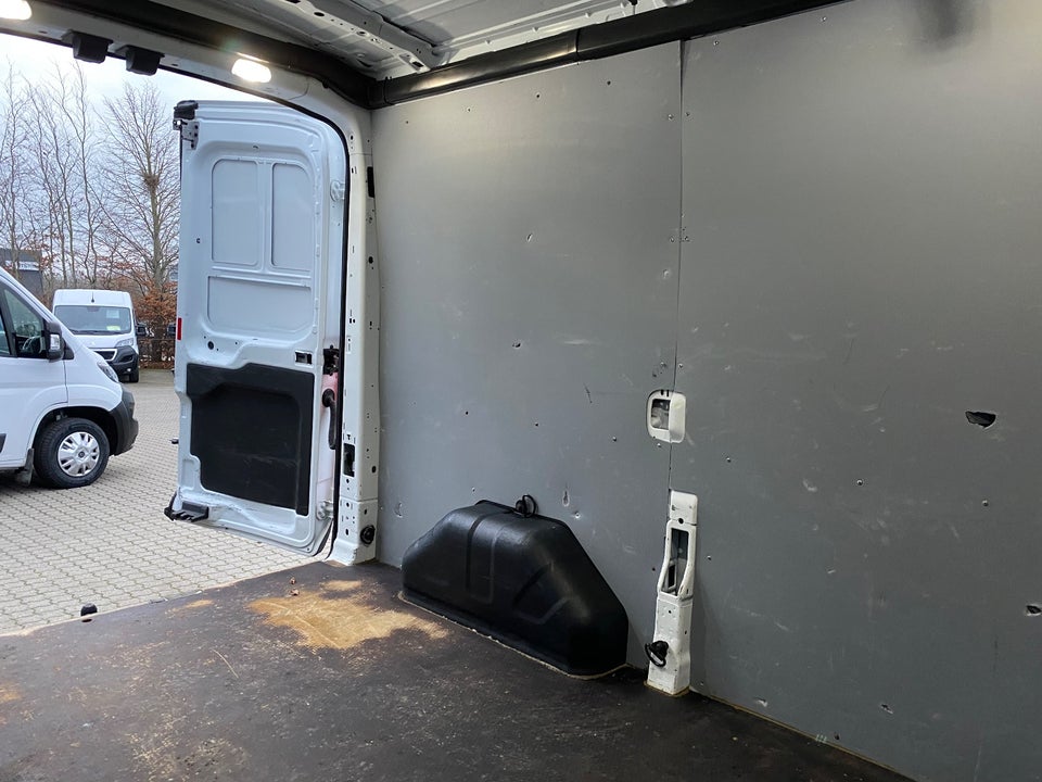 Ford Transit 350 L2 Van 2,0 TDCi 130 Trend H2 FWD