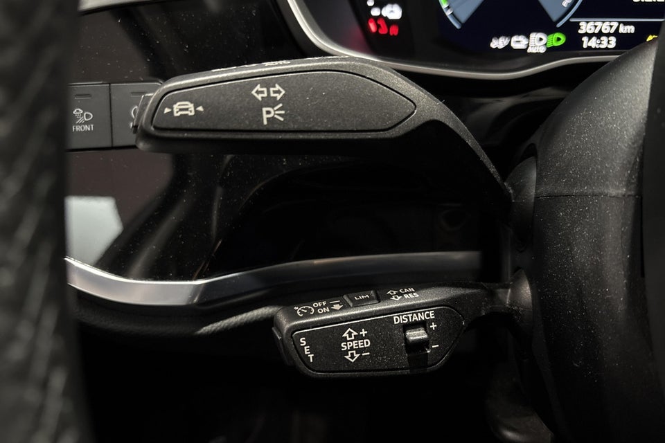 Audi Q3 45 TFSi e Attitude plus S-tr. 5d