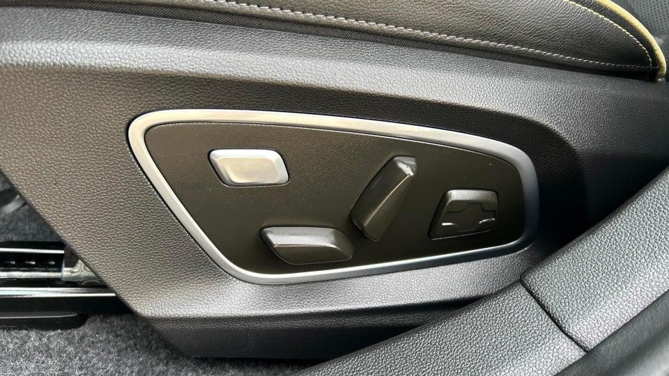 Renault Megane E-Tech 60 Iconic 5d