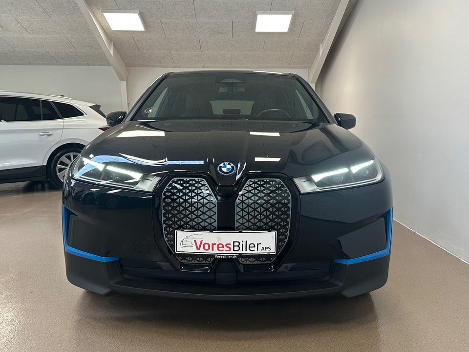 BMW iX xDrive40 5d