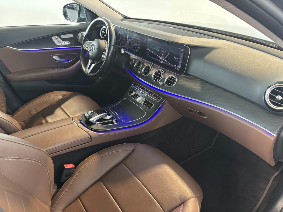 Mercedes E300 de 2,0 Avantgarde stc. aut. 5d
