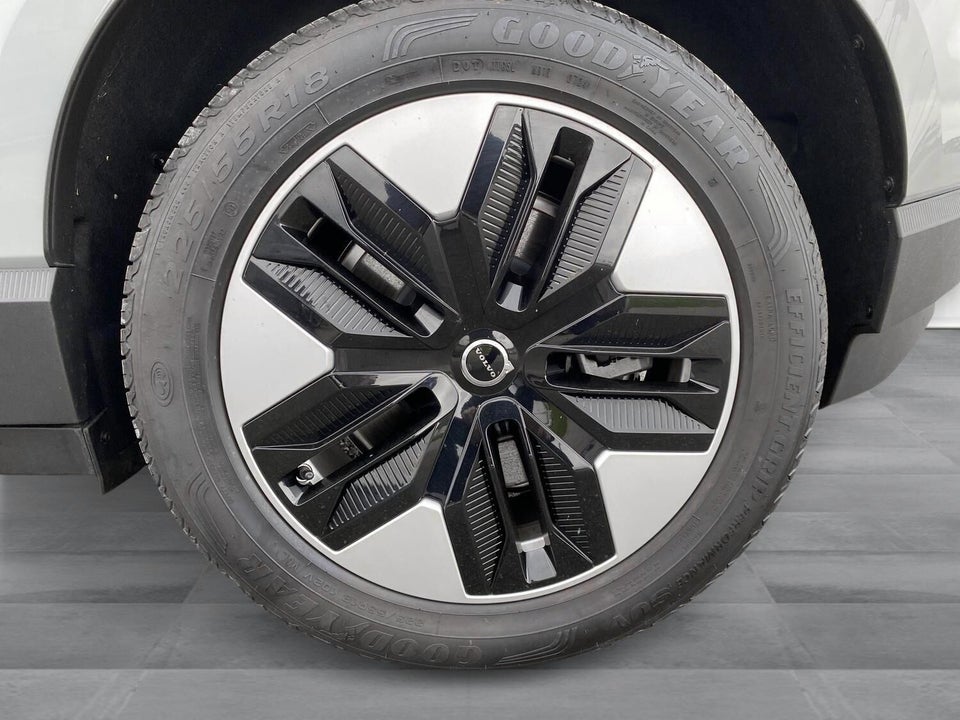 Volvo EX30 Extended Range Core 5d