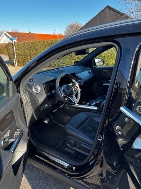 Mercedes EQA250 Progressive 5d