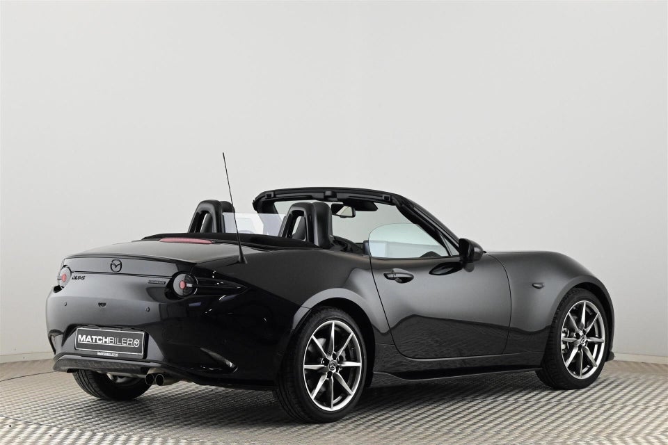Mazda MX-5 2,0 SkyActiv-G 184 Roadster Exclusive-Line 2d