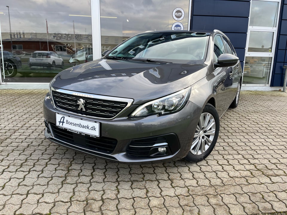 Peugeot 308 1,5 BlueHDi 130 Special Pack SW 5d