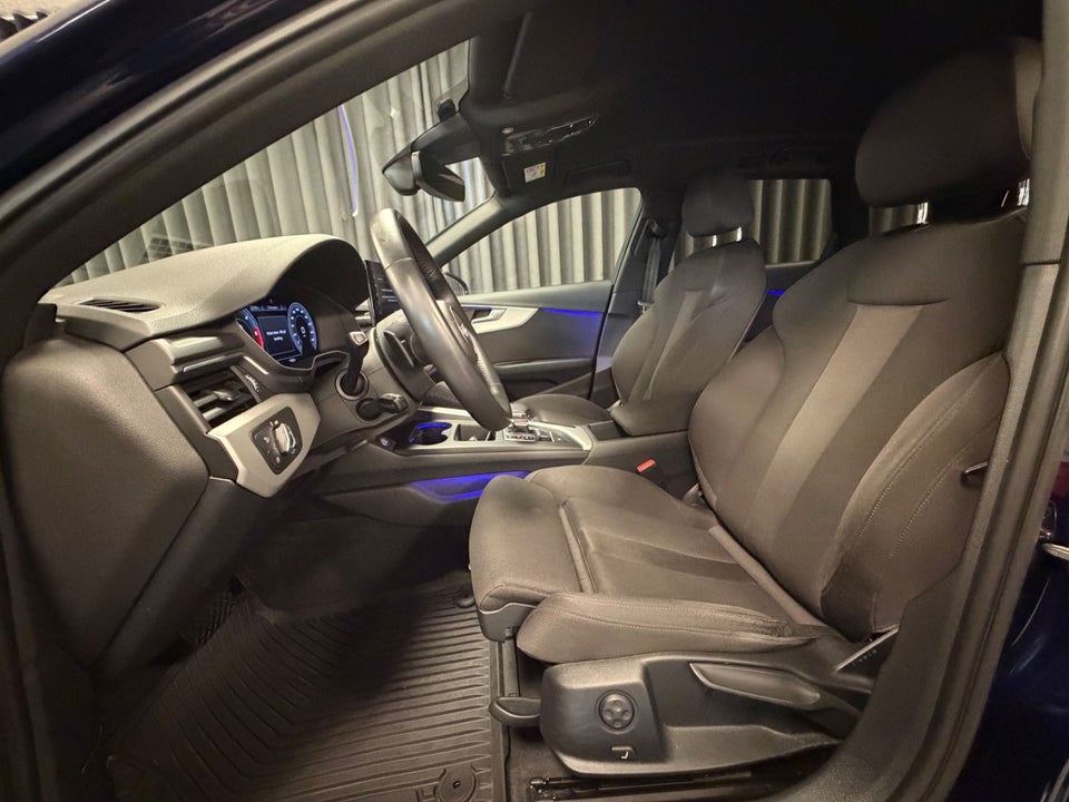 Audi A4 35 TDi S-line Avant S-tr. 5d