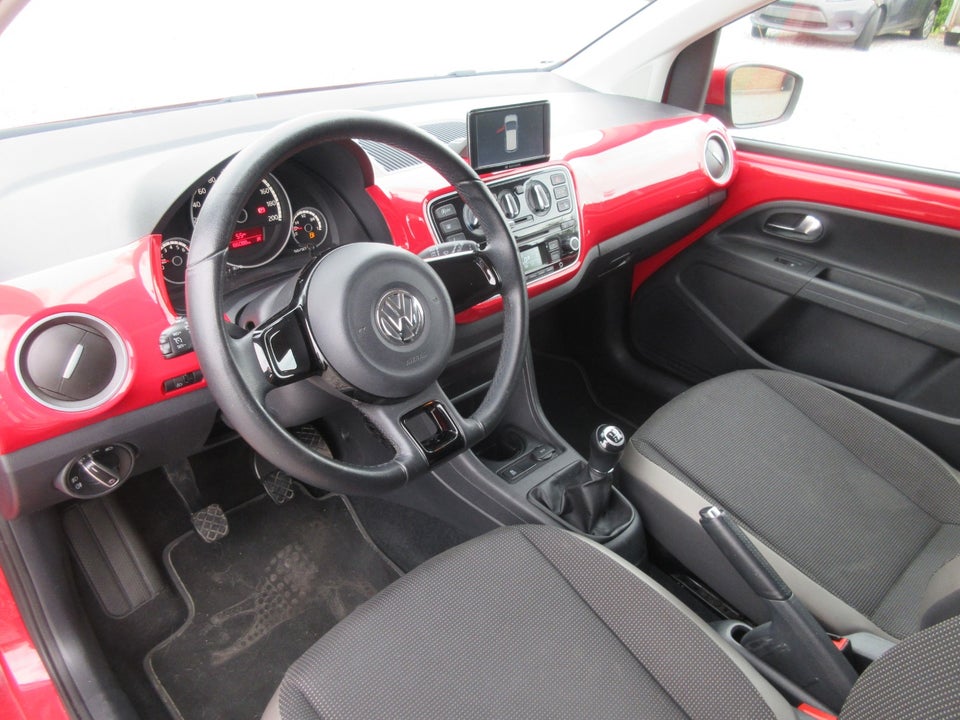 VW Up! 1,0 75 High Up! BMT 5d