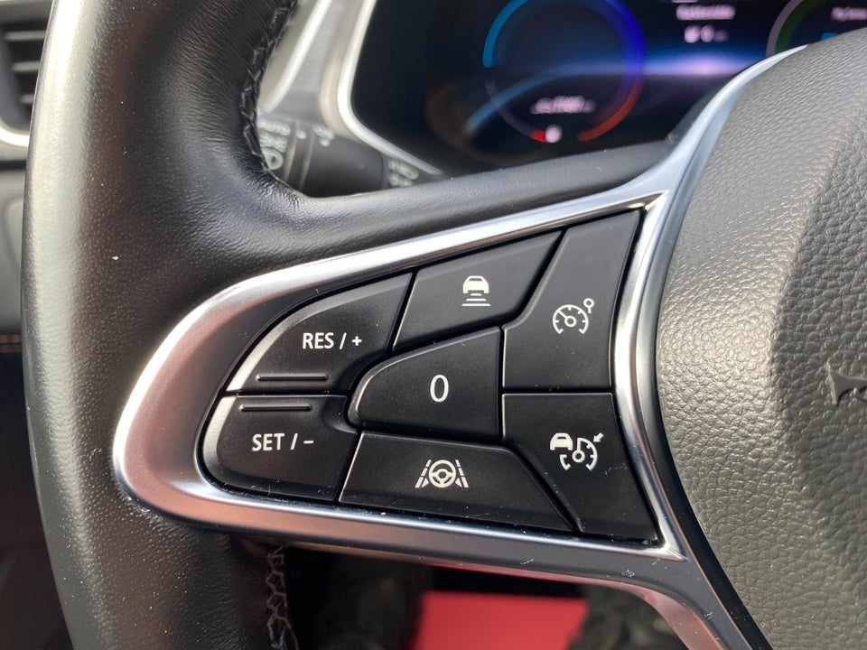 Renault Captur 1,6 E-Tech Initiale Paris 5d