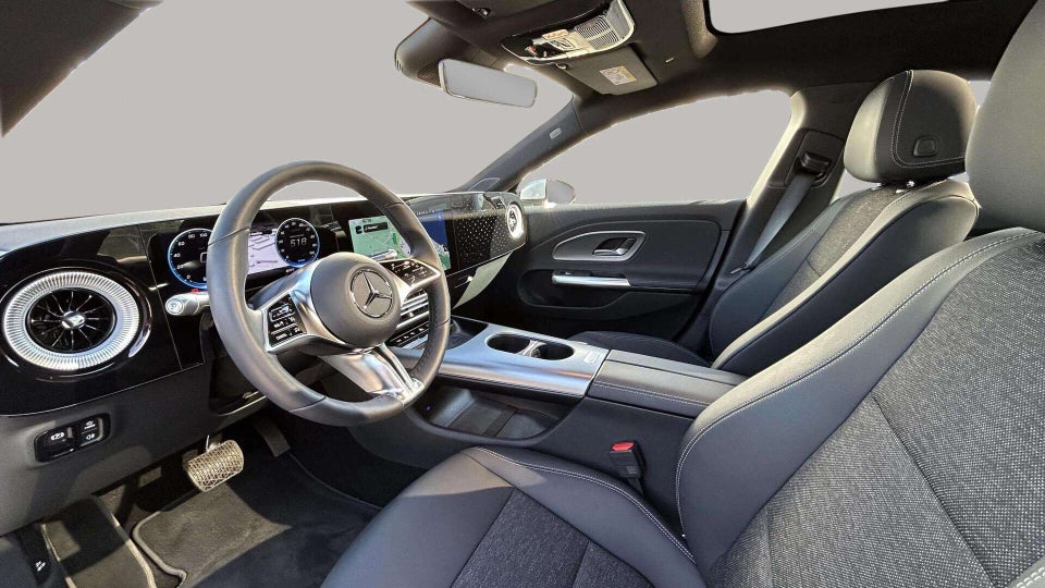 Mercedes CLA250+ electric Progressive Advance Plus 4d